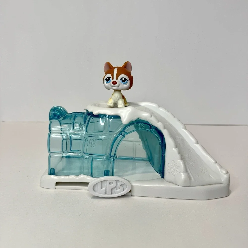 Vintage Littlest Pet Shop Husky & Igloo Polar Puppies Playset